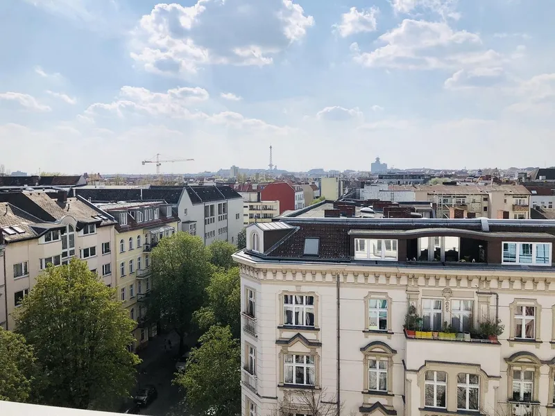 Sonnige 1,5-Zimmer Wohnung mit Balkon in Charlottenburg - nähe Deutsche Oper — photo 1